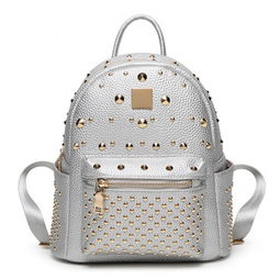 廠家新款雙肩包女包韓版鉚釘中學(xué)生雙肩包女書包百搭女包一件代發(fā) 穎訊皮具