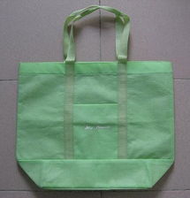 供應(yīng)專業(yè)制作無(wú)紡布袋2 蒼南利達(dá)無(wú)紡布制袋廠 無(wú)紡布袋